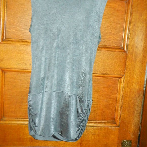 Amazing ~~~ RIPE ~~~TOP with Attached NECKLACE ~ XL - Picture 4 of 4